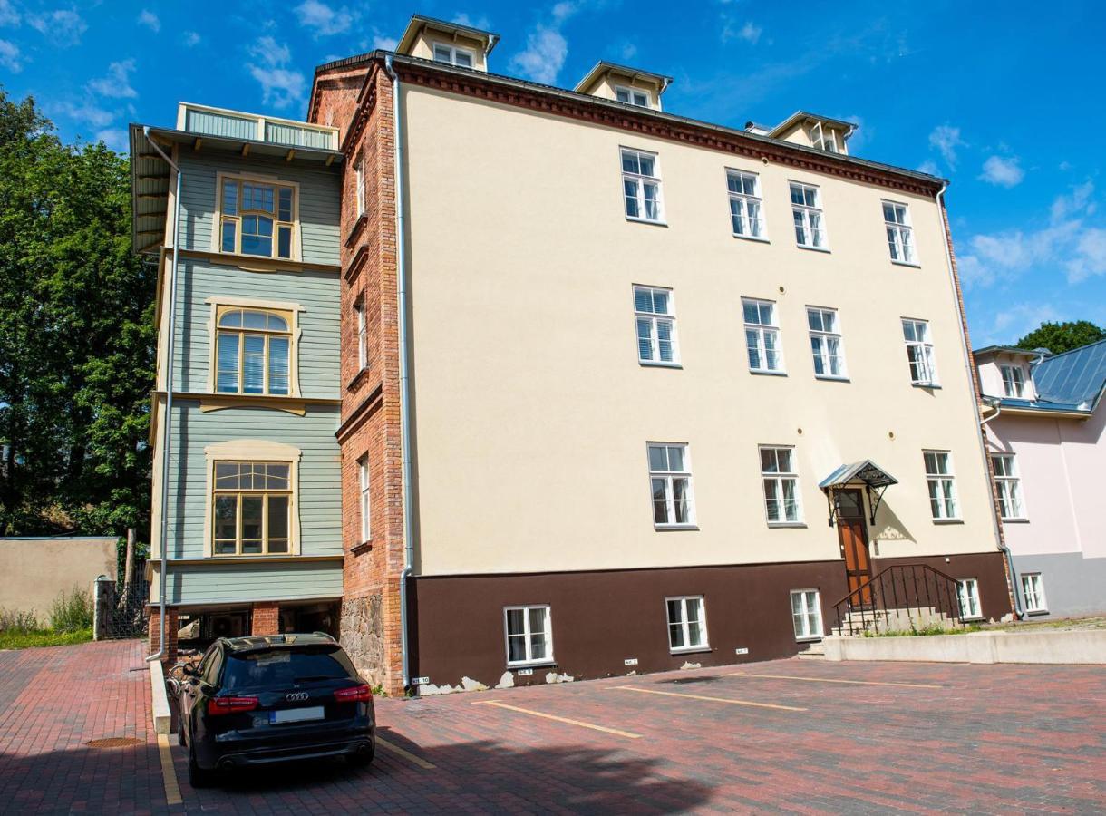 Lossi 32 Lux Apartment Тарту Экстерьер фото